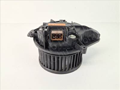 AUDI A4 B7 (8EC) Fűtőmotor (klímás) (8E1820021E)