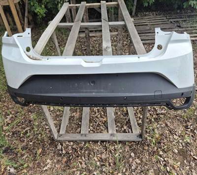 Dacia Sandero III Stepway hátsó lökhárító fehér 2021-től 850234229R