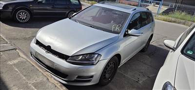 Volkswagen Golf VII (A7 Typ 5G) bontott alkatrészei CRBC PFL LA7W