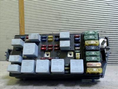 DAEWOO LEGANZA 97-02 Biztosítéktábla BCM BSI BSM SAM GEM modul Motortér
