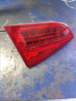 Audi A4 B8 Bal Hátsó Lámpa