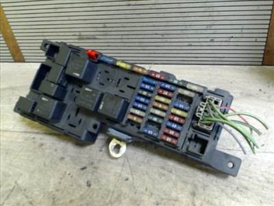 VOLVO S60 Biztosítéktábla BCM BSI BSM SAM GEM modul Motortér