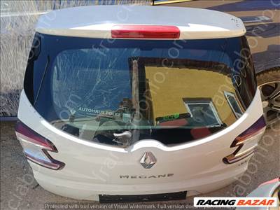 Renault Mégane III Grandtour Csomagtérajtó (lámpák nélkül)
