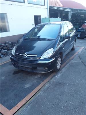Citroën Xsara Picasso Picasso HDi 110 FAP Bal első lámpa 