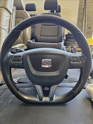 Seat FR leon kormany