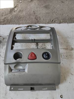 Renault Mégane II középkonzol  8200178435