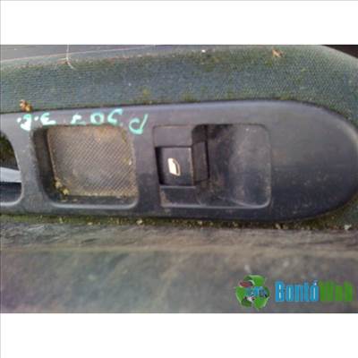 Peugeot  307 jobb ablakemelő kapcsoló 