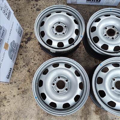 5x114,3 16 Gyári Renaulr,Nissan,Dacia lemezfelni 40000ft a 4db/16/