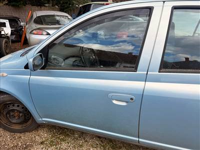 Toyota Yaris (XP10) 1.3 bal első ajtó 