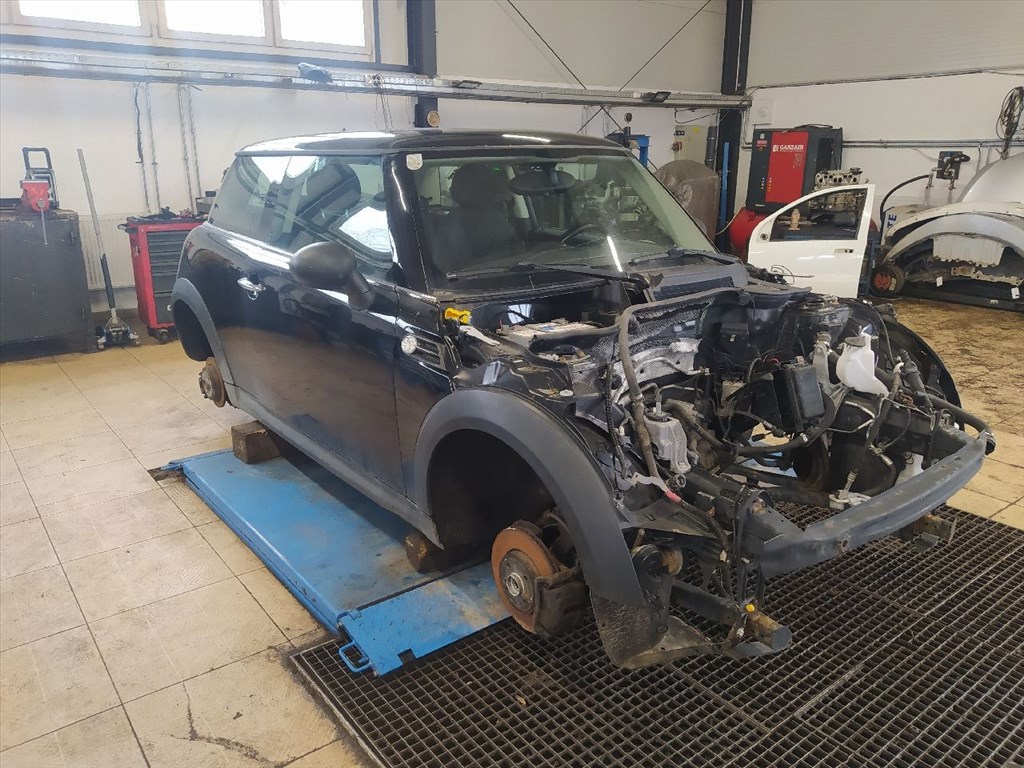 MINI MINI (R56) One D - Bontódik! 8. kép