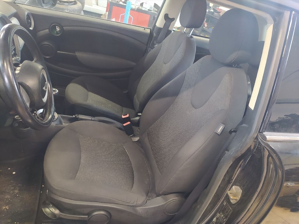 MINI MINI (R56) One D - Bontódik! 11. kép