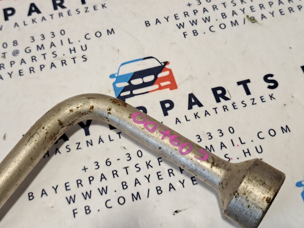 BMW E21 E30 E36 E46 E90 E28 E34 E39 E60 E32 E38 kerékkulcs kerék kulcs - rozsdás 3. kép