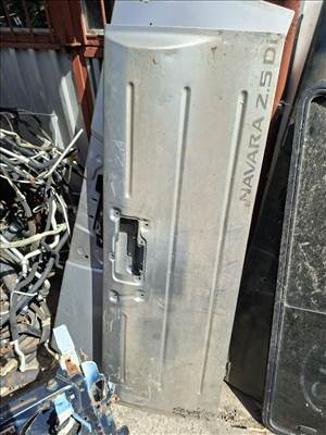 Nissan Navara (D22) Platóajtó