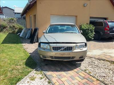 Volvo S 80 első lökhárító eladó olcsón 