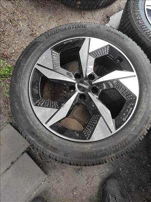 19" 5x114,3 Kia hyundai 235/55r19 Bridgestone téli 285eft/4db
