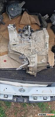 Hyundai I30 PD 1,6diesel 6 sebességes kézi váltó