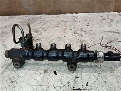 Citroën Xsara Picasso Közösnyomócső *152983* 9654592680