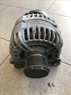 Volkswagen Jetta V 1.9PD generátor 06F903023F