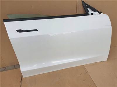 Tesla Model 3 Jobb első ajtó 