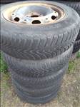  4x100 lyukosztású 14" VW Polo lemezfelni, rajta 165/70 használt Vredestein téli gumi 