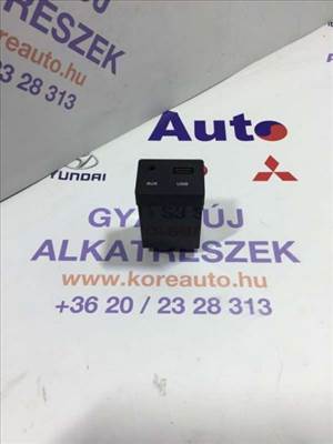 Kia Ceed ED Facelift aux ipod csatlakozó 961201H250-BON