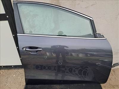 Kia Cee'd (JD) Jobb első ajtó 