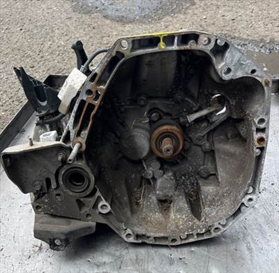 Renault Captur I/Clio IV 1.5dci sebességváltó JR5332 JR5 332 5 seb. mechanikus