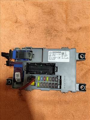 Opel Combo D, Fiat Doblo II BCM BSI belső biztosítéktábla 520646540 519383540