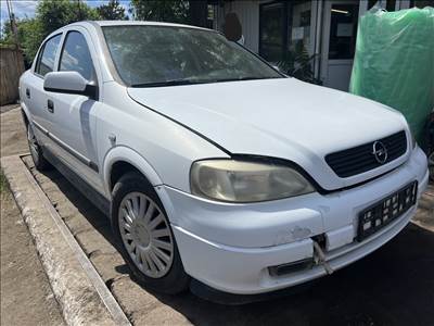 Opel Astra G 1.6i bontott alkatrészei
