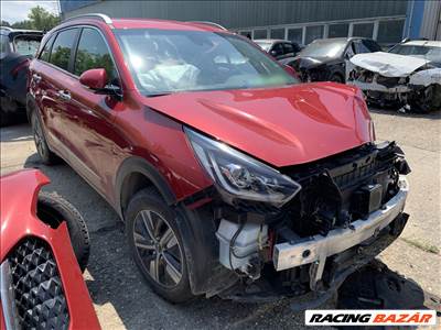 Kia Niro bontott alkatrészei G4LE
