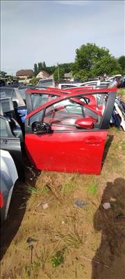 Toyota Yaris (XP130/XP150) Bal első ajtó üveg 