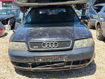 Audi A4 (B5 - 8D) Első Szélvédő *166212*