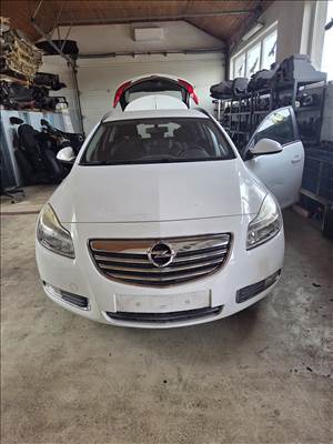 Opel Insignia A bontott alkatrészei