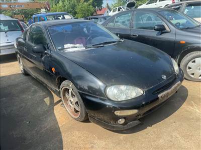 Mazda MX-3 1.6 -B611- bontott alkatrészei