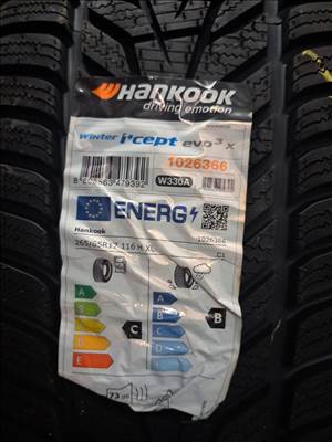 265/65 R17 Hankook Winter Icept Evo3 x gumiabroncs