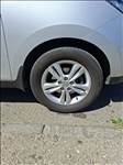 Hyundai  IX35 gyári felni alufelni, rajta 225/60 R16 Hankook nyári gumi 