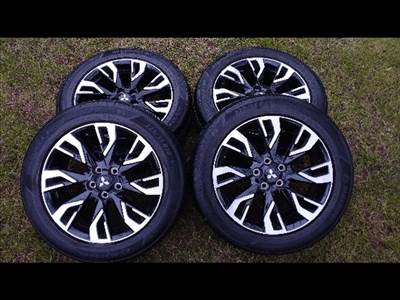 Mitsubishi Outlander gyári Enkei 18" alufelni garnitúra 5×114,3 ET38 rajta használt Matador gumikkal