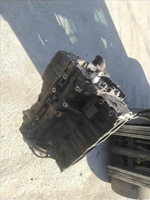 HYUNDAI Santa Fe 2001.03.01-2006.01.30 Motor. benzin fűzött blokk hengerfejjel