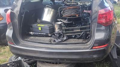 Opel Astra J Hátsó lökhárító kombi 