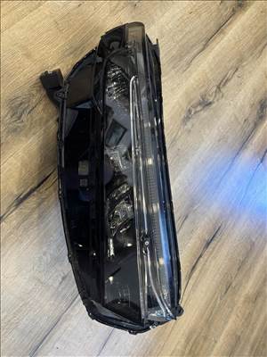 Honda CRV VI 6 jobb első fényszóró LED stanleyw6297