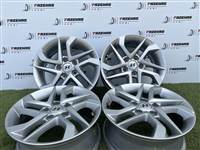5x114.3 16" Hyundai Tucson gyári alufelni + TPMS szenzor 6,5Jx16h2 ET45