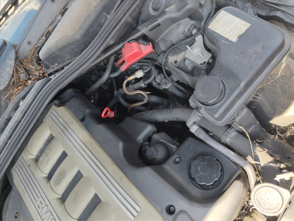 BMW 525 (E60/E61) bontott alkatrészei 6. kép