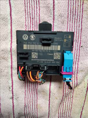 Skoda Superb II Jobb Első ablakemelő elektronika  7n0959792a