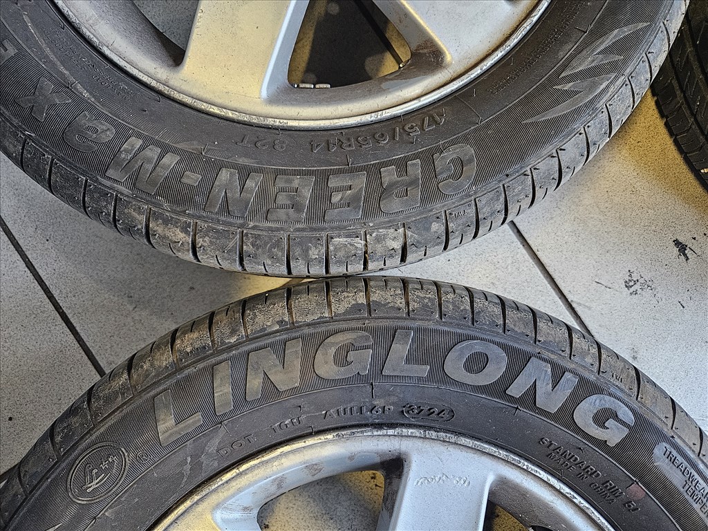  Suzuki Ignis használt  alufelni, rajta 175/65  nyári gumi 2. kép