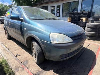 Opel Corsa C 1.0i bontott alkatrészei