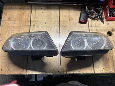 BMW E90/91 LCI halogén fényszóró 