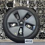 Tesla 18 gyári alufelni felni, 5x114,3, új nyári gumi, Model 3 (4032)