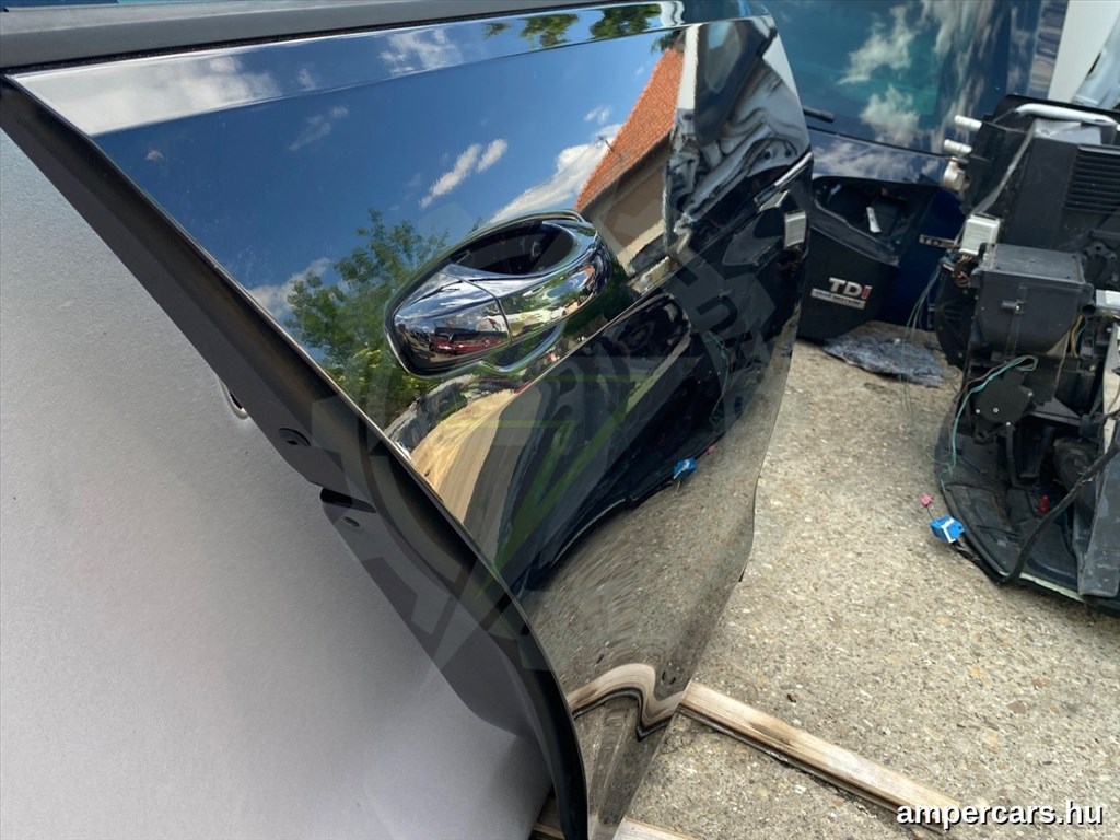 VW GOLF VII (5G1) Jobb hátsó ajtó 4. kép