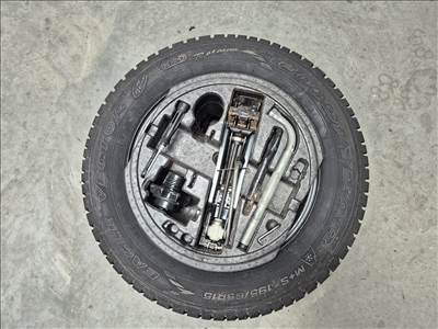 Volkswagen Golf VI kombi pótkerék szerszámkészlettel (332799)