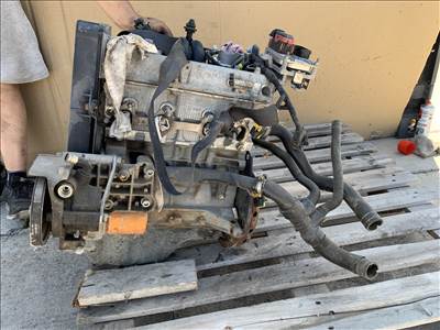 Fiat Albea 350A1000  1.4 8v  fűzött blokk hengerfejjel 